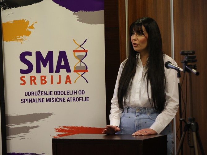 Danica Ilić, pacijent iz Udruženja SMA Srbija: Veoma je važno da se ne zaborave odrasli pacijenti koji žive sa SMA decenijama, kao i njihove potrebe