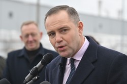 Nawrocki uderza w Mentzena.  Mówi o "dużym błędzie"