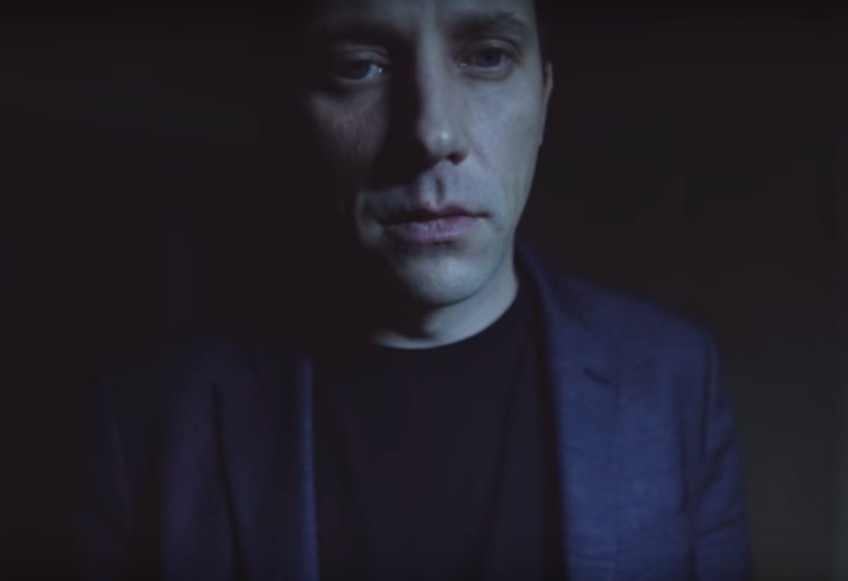 Pablopavo z utworem "Nie wiesz nic", nagranym specjalnie do serialu HBO "Pakt"
