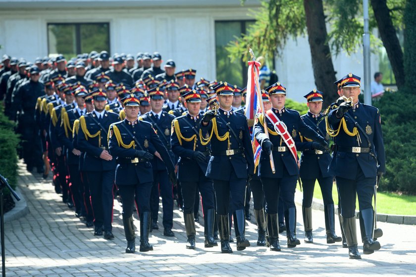  Nikt nie chce pilnować posłów