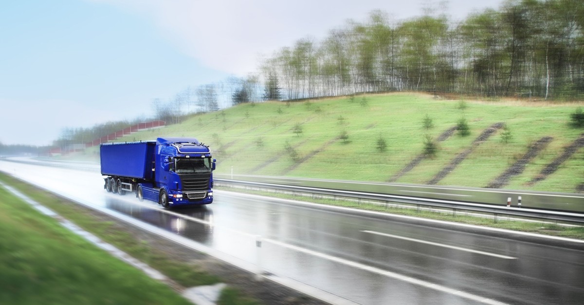 Nadchodzi najdroższy rok dla kierowców. Opłaty za przejazd drogami idą ostro w górę