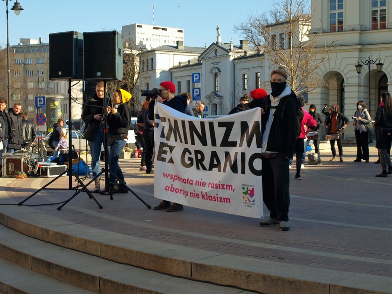 Manifa w 2022 r. ruszyła pod hasłem "Feminizm bez granic"