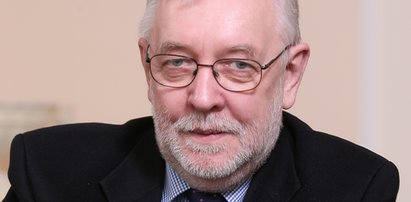 Prof. Stępień: Należy odwrócić tendencję centralizacji państwa [WYWIAD]