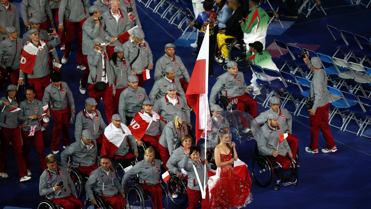 Renata Chilewska, która była polską chorążą na ceremonii otwarcia igrzyska paraolimpijskich w Londynie, wystartowała w swojej pierwszej konkurencji. W rzucie dyskiem zajęła czwarte miejsce. Do wywalczenia medalu zabrakło jej zaledwie pięć centymetrów.