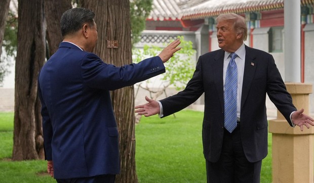Ne ugošćujemo mnogo državnika ovde, bio je Putin, odgovorio je kineski predsednik šefu Bele kuće dok su bili u impresivnom vrtu u Pekingu | Foto: Mark Schiefelbein/Pool via REUTERS