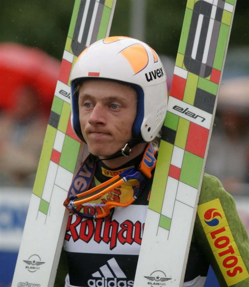Adam Małysz wygrał pierwszy konkurs letniego Grand Prix
