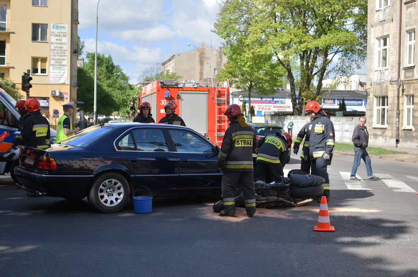 Stłuczka na skrzyżowaniu Żeligowskiego i Więckowskiego