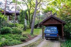 Oto auto Olbrychskiego, w którym wpadł w sidła policji. ZDJĘCIA paparazzi