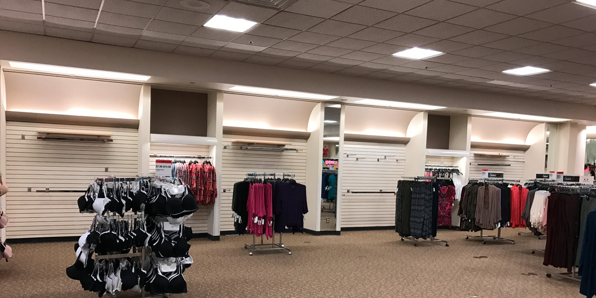 Sears is quietly closing more stores than it said it would — here's the list