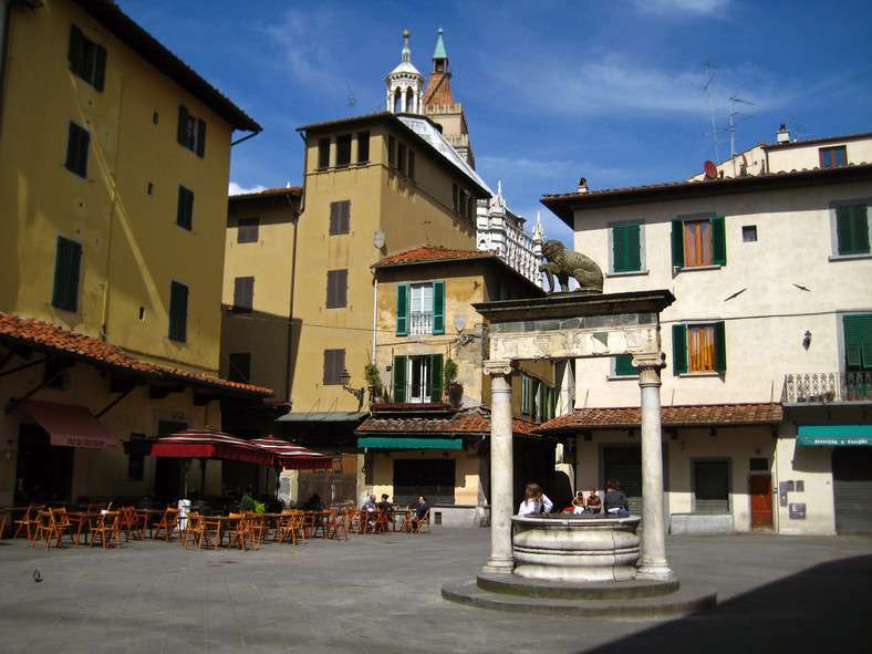 Piazza della Sala, Pistoia