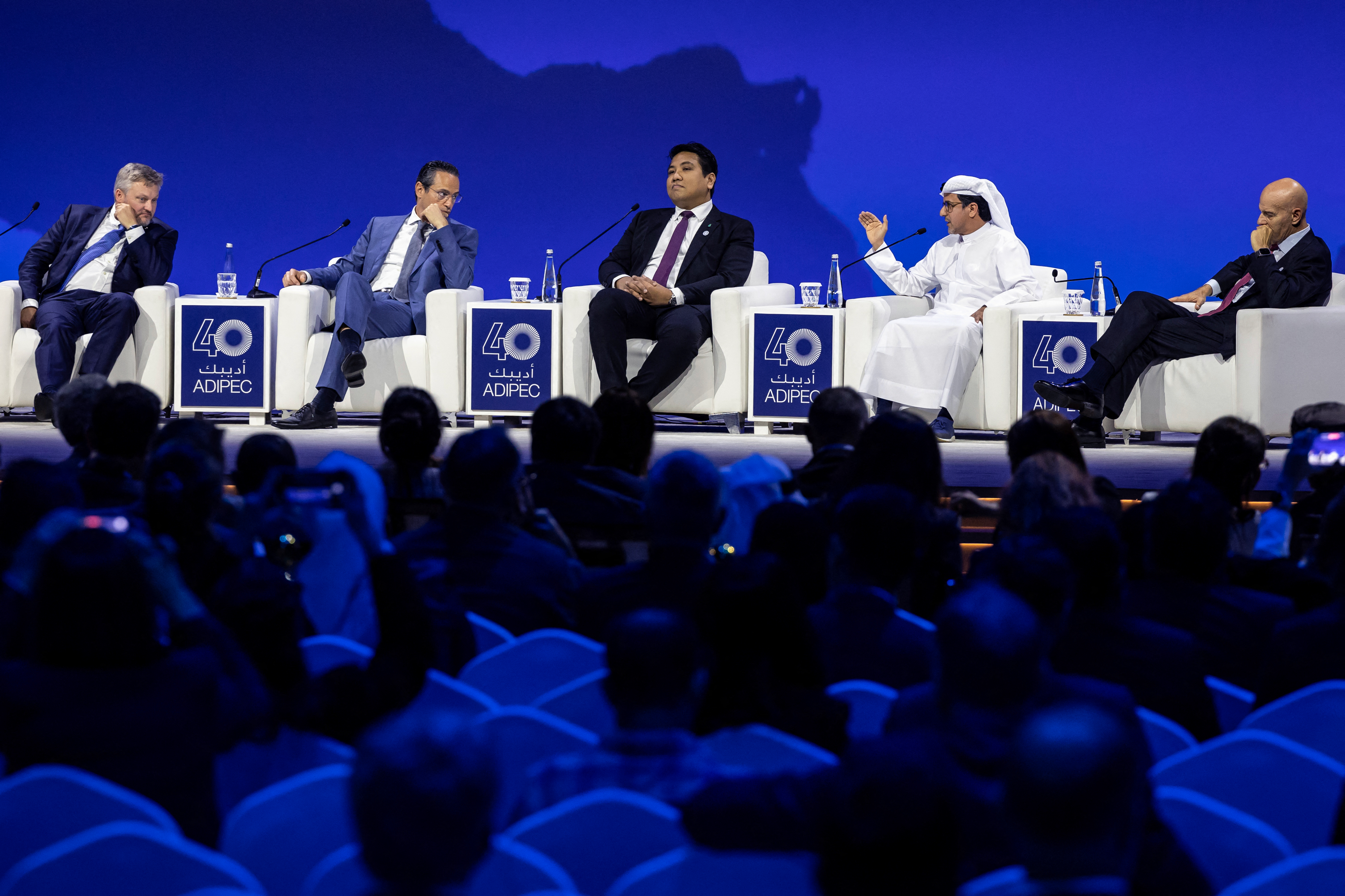 Eni rivede al rialzo stime cassa 2025: +500 milioni