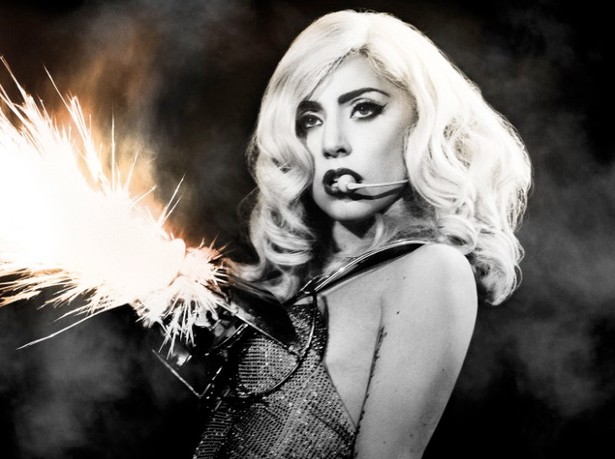 Lady GaGa pomaga dawnej idolce wrócić na szczyt