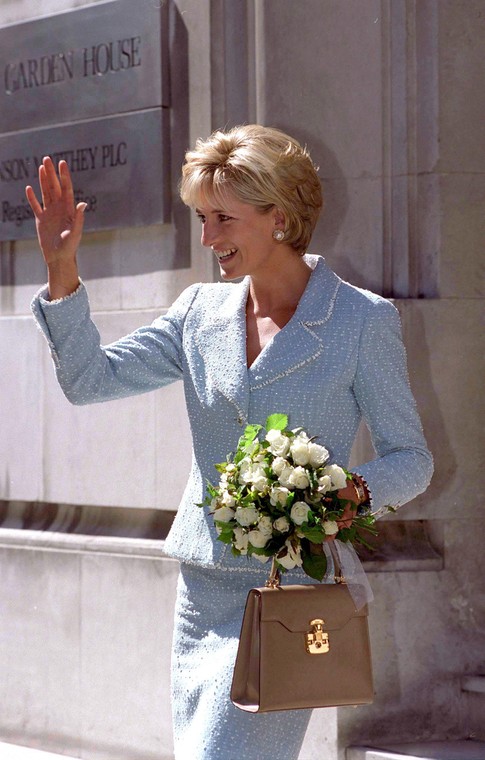 Lady Diana podczas bierzmowania księcia Williama w 1997 r. w komplecie Chanel