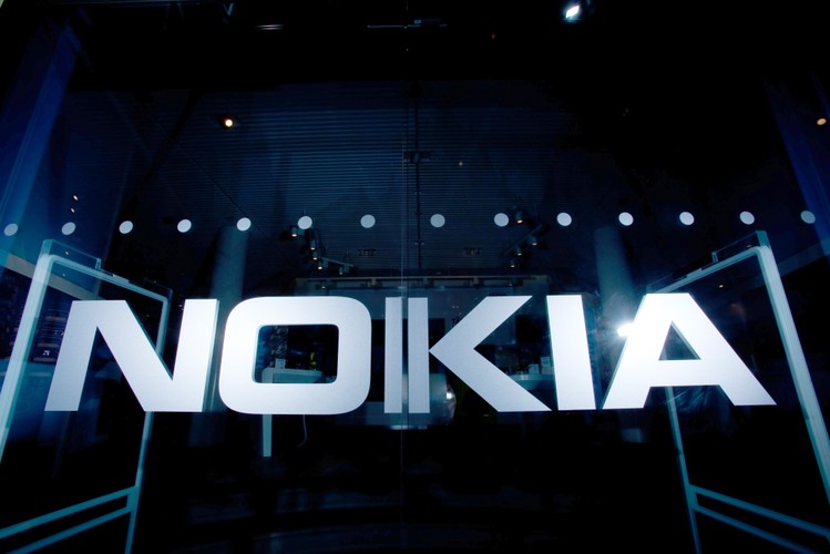 Firma Nokia uruchomiła we Wrocławiu jedno z najnowocześniejszych laboratoriów telekomunikacyjnych na świecie. To trzecie takie centrum badawcze Nokii w stolicy Dolnego Śląska. <a href='http://forsal.pl/artykuly/910411,nokia-laboratorium-wroclaw.html' style='color: blue'> Czytaj więcej >>> </a>