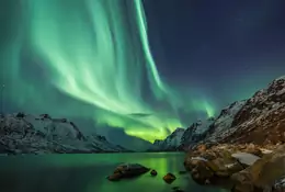 Zorza polarna na spektakularnych zdjęciach wykonanych z kosmosu