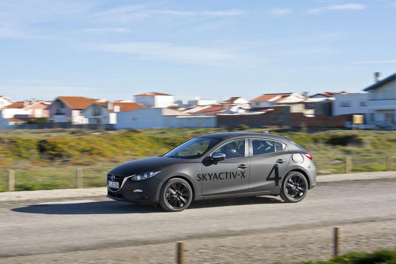 Mazda 3 Skyactiv X