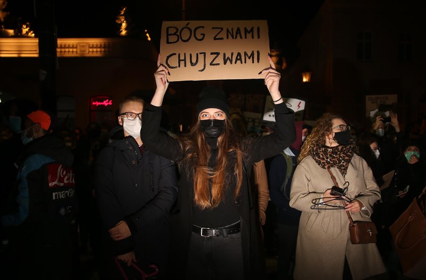 Zakaz aborcji. Trwają protesty w największych polskich miastach