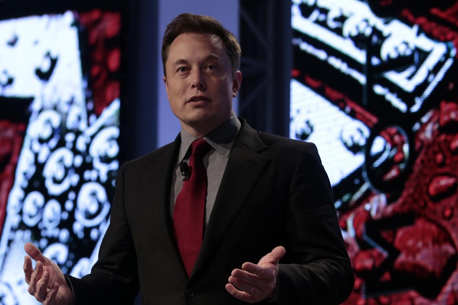 Elon Musk at the Austomotive News World Congress