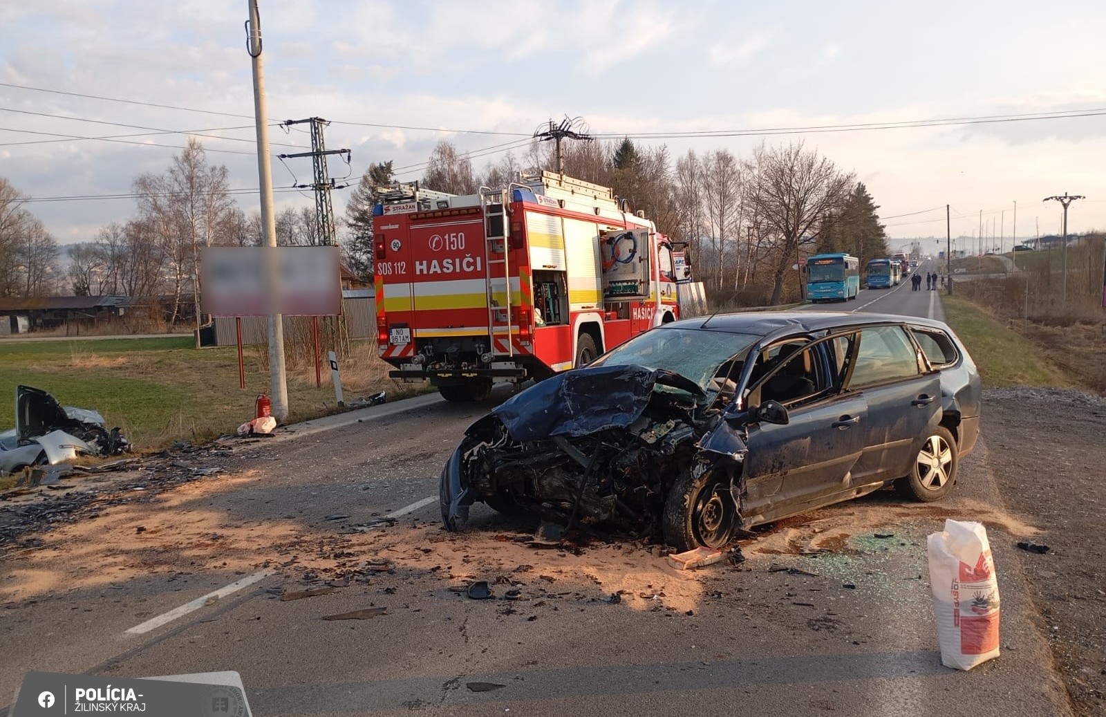 Život 53-ročného muža si vyžiadala sobotňajšia nehoda dvoch osobných áut na ceste medzi Námestovom a obcou Klin. 