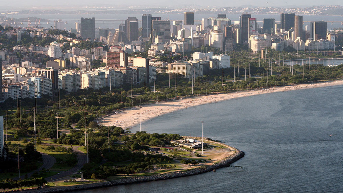 W Rio de Janeiro brakuje miejsc hotelowych przed czekającymi to miasto imprezami - piłkarskimi mistrzostwami świata w 2014 roku oraz igrzyskami, które odbędą się dwa lata później. Obecna liczba 25 tysięcy łóżek ma być zwiększona do 2016 roku o sto procent.