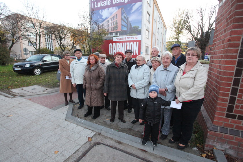 zdesperowani mieszkańcy proszą o pomoc