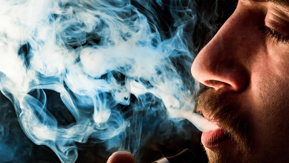 E-papierosy też mogą zabijać | Newsweek