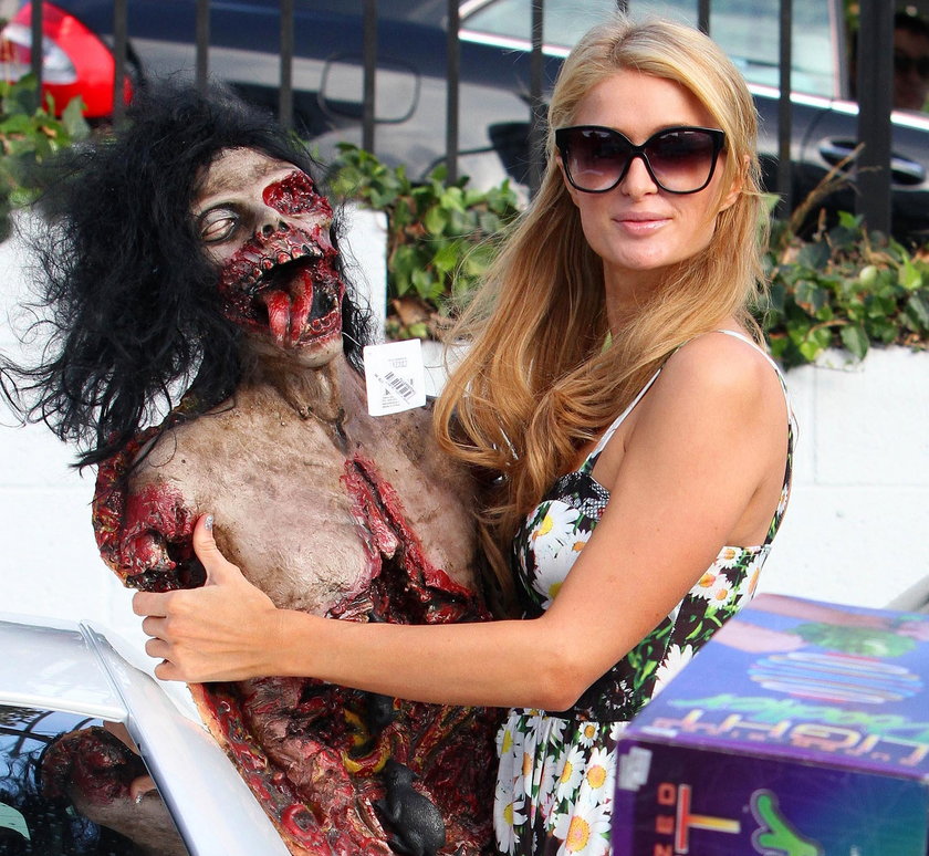 Paris Hilton i kostium na Halloween