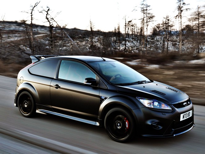 Ford Focus RS500 - limitowana seria na zakończenie produkcji. Pod maską 350 KM na przedniej osi!
