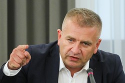 Arłukowicz: Majątek Tuska nie jest tajemnicą. Tajemnicą jest majątek Morawieckiego