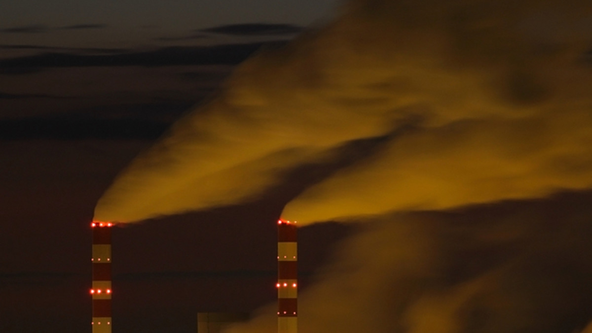 Negocjatorzy państw członkowskich oraz PE porozumieli się ws. utworzenia rezerwy stabilizacyjnej dla unijnego rynku pozwoleń na emisję CO2. Wypracowany przez nich kompromis przewiduje, że rezerwa będzie działała od 1 stycznia 2019 r. Polska chciała innej daty.