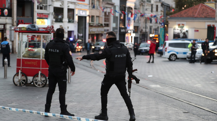 Elfogták az isztambuli robbantást fő elkövetőjét, tájékoztat a Török belügyminiszter. / Fotó: MTI/EPA/Erdem Sahin