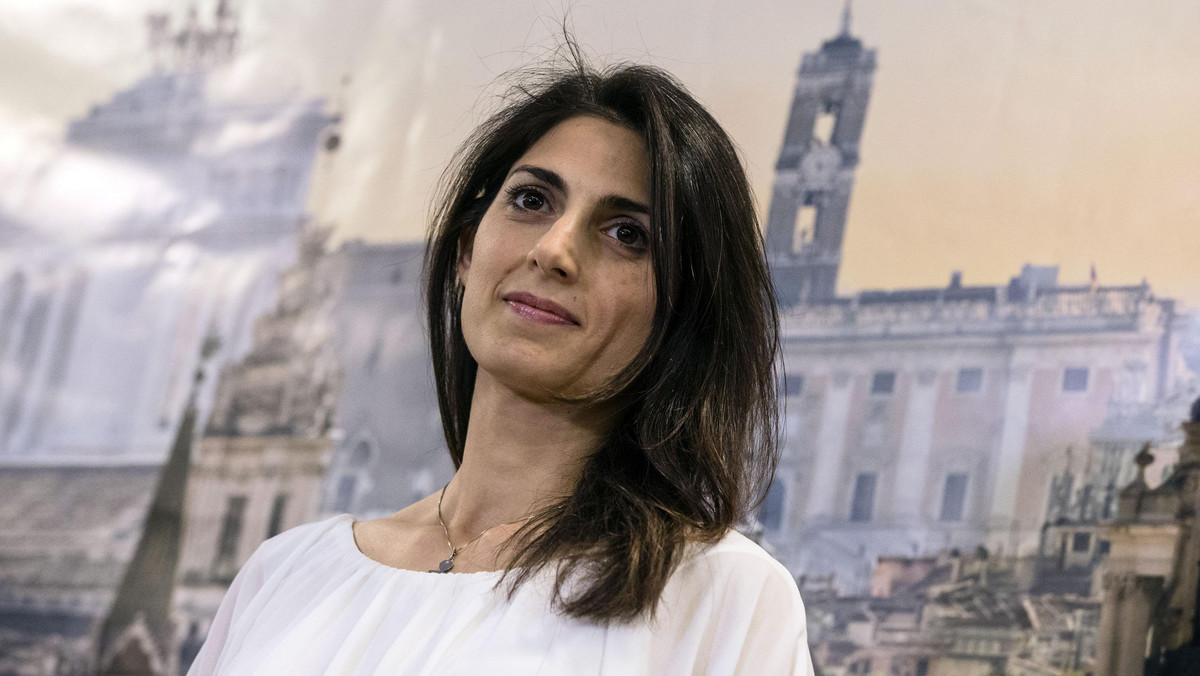 Włoski, określany jako populistyczny i antysystemowy Ruch Pięciu Gwiazd przejmuje władzę w Rzymie i Turynie. Jego kandydatki wygrały drugą turę wyborów na burmistrzów. 37-letnia Virginia Raggi będzie pierwszą kobietą-burmistrzem Wiecznego Miasta.