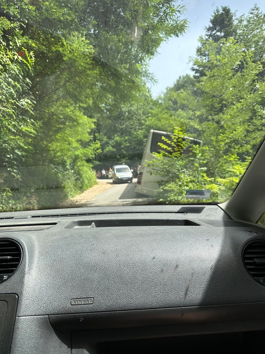 Autobus sleteo sa puta kod Kosjerića