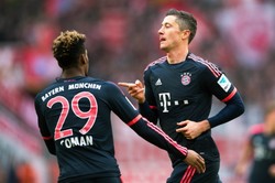 Liga niemiecka: Zwycięski gol Lewandowskiego w meczu z FC Koeln. WIDEO