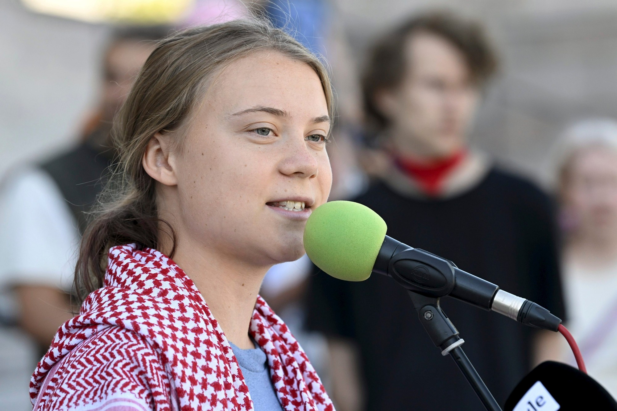 Greta Thunberg počas zadržania vo fínskom hlavnom meste Helsinki.