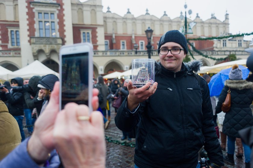 Nie mogło zabraknąć pamiątkowego zdjęcia z szopką