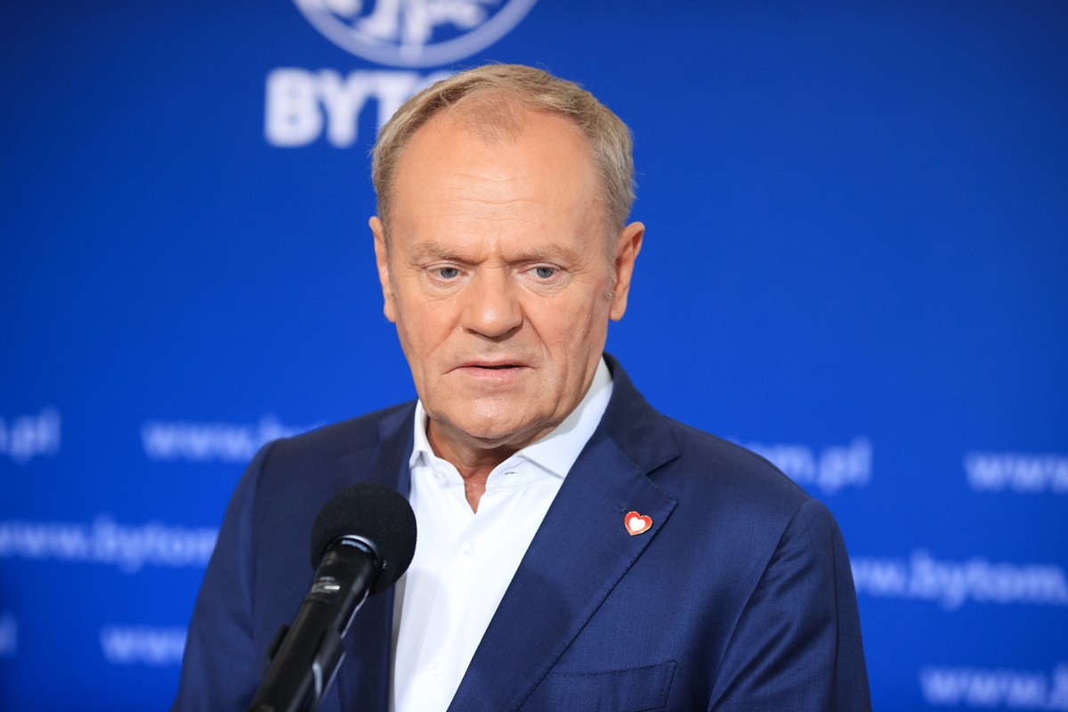 Wybory już w niedzielę. „Robienie dymów” weszło na salony [OPINIA] Na zdjęciu premier Donald Tusk