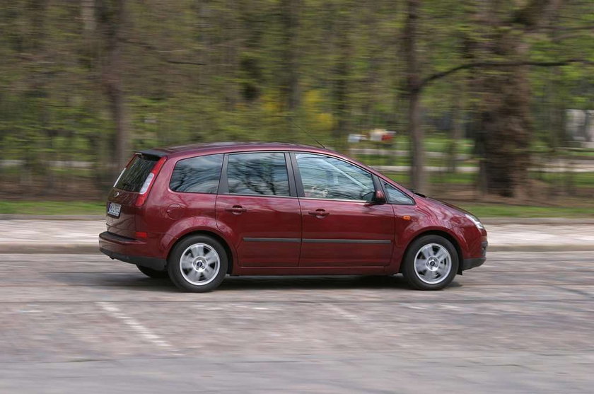 Ford Focus C-Max kontra Toyota Corolla Verso