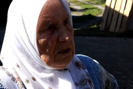 "MUŽ SA LJUBAVNICOM U KUĆI, A JA KOPAM BAŠTU" Baka se razvela od muža posle 55 GODINA BRAKA: "Sahranila sam majku, a on sa njom sedi, PUSTILI MUZIKU da kuća trešti"