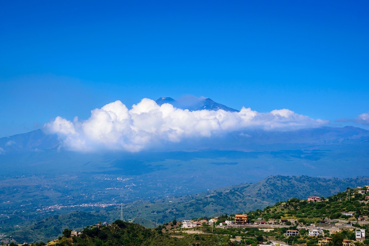 Etna erupcja 2 czerwca 2025 i trzęsienie ziemi Turcja 3 czerwca 2025