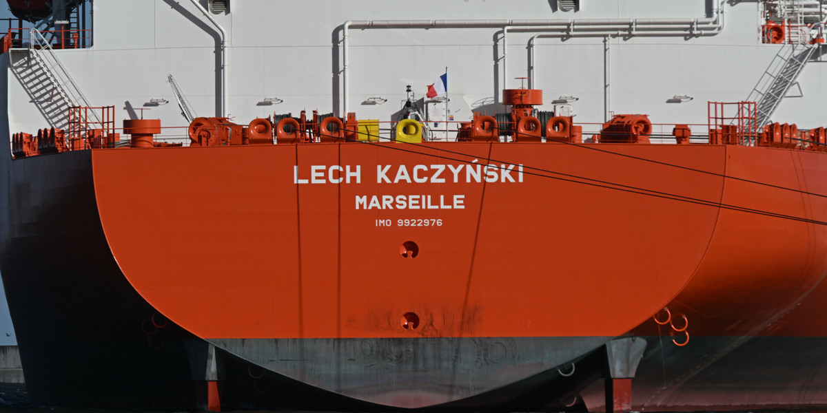 Nawet gazowiec "Lech Kaczyński" nie pływa pod polską banderą, lecz pod francuską.