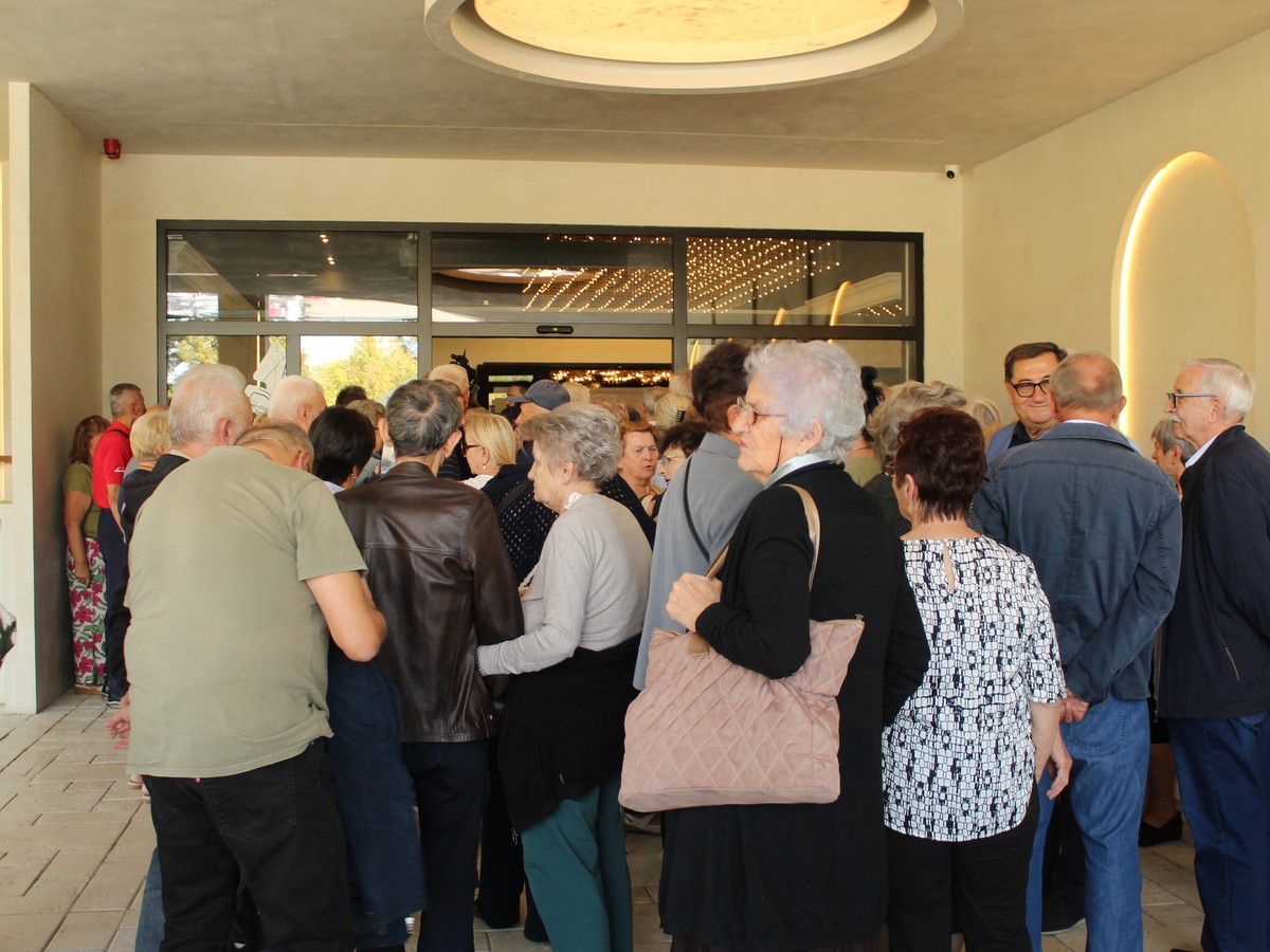 Povećanje penzija od decembra, najavljeno na tribini u Novom Sadu