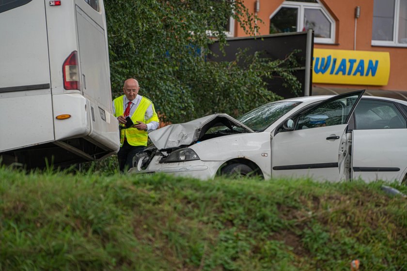 Nowe fakty w sprawie wypadku autokaru z dziećmi w Świniarsku