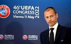 UEFA chwali się z rekordowymi przychodami i broni decyzji o wykluczeniu rosyjskich zespołów