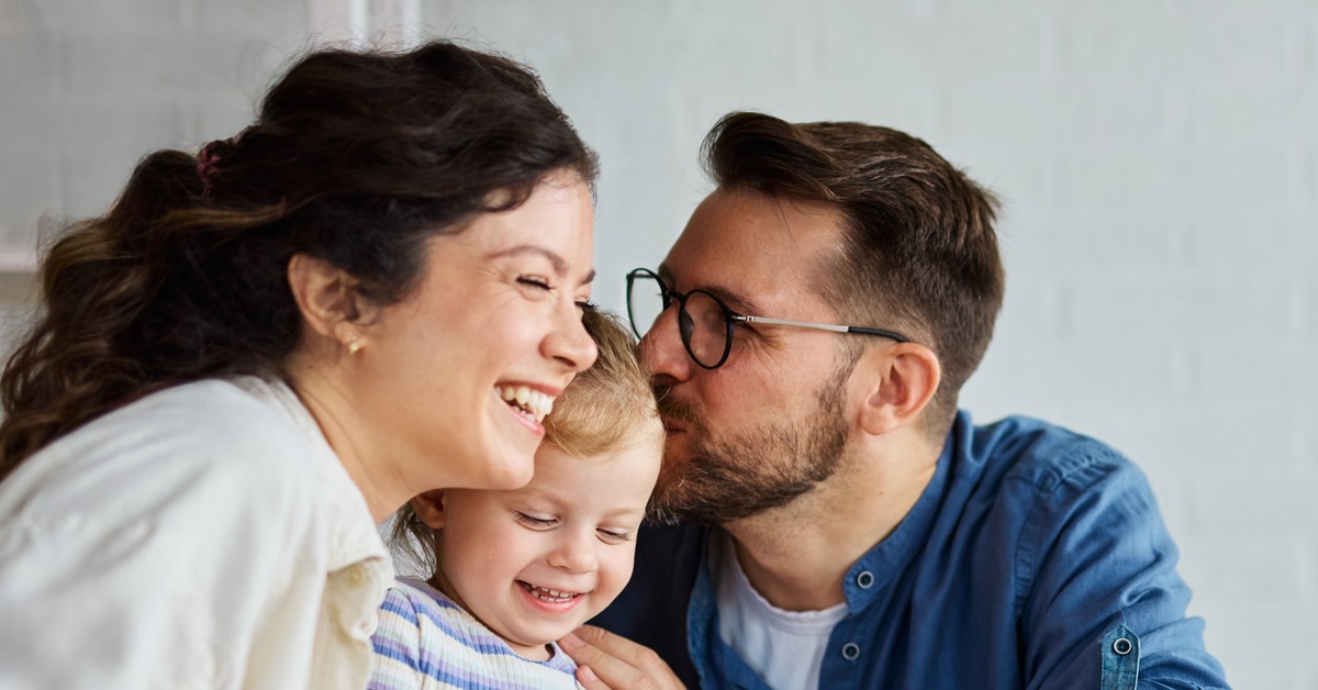 Zmiany w wypłatach 800 plus w lutym 2026. ZUS przesuwa terminy