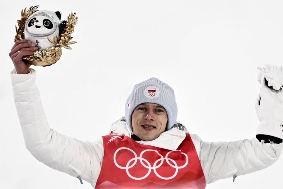 Dawid Kubacki z brązowym medalem Igrzysk Olimpijskich w Pekinie 2022 