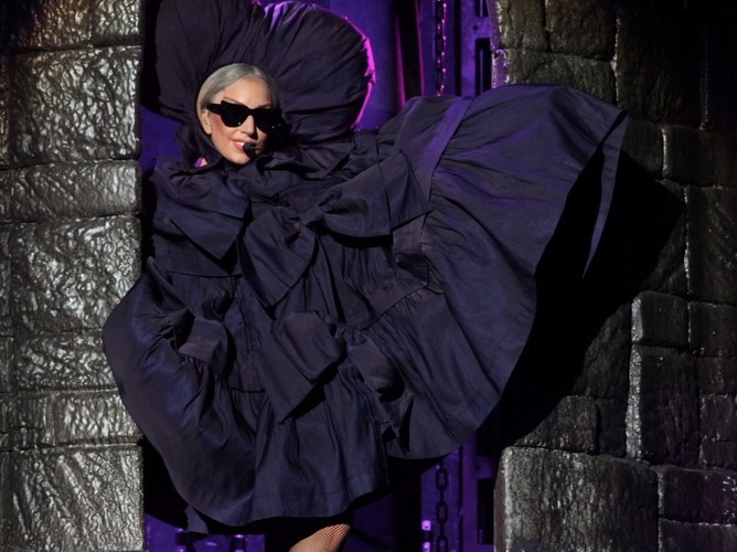 Lady Gaga podczas koncetu w Bangkoku / foto: Yoshika Horita