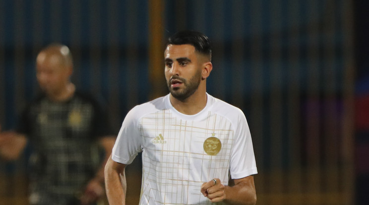 Rijad Mahrez otthonából ékszereket, készpénzt, órákat és mezeket vittek el a tolvajok / Fotó: Northfoto