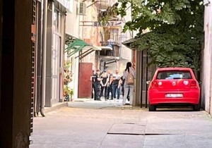 Dve žene se posvađale, pa sevnuo nož u Novom Sadu