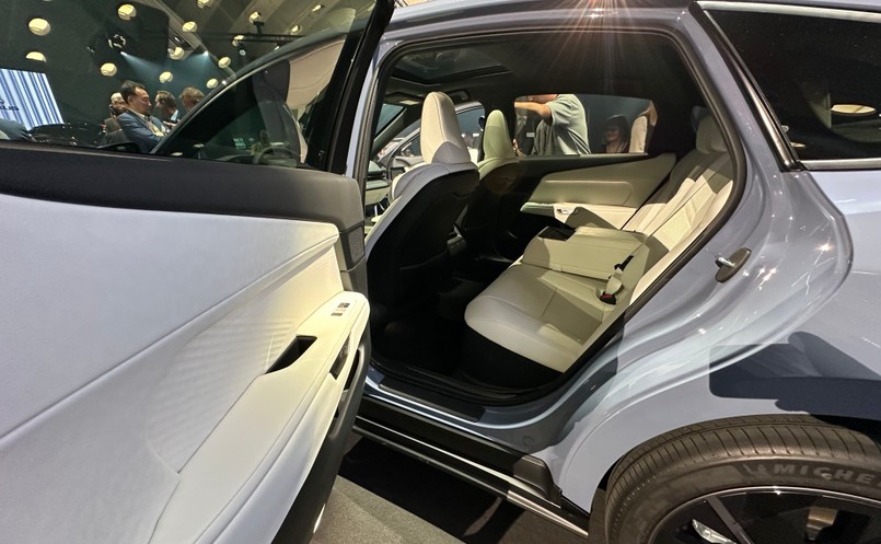 Nowy Lexus ES